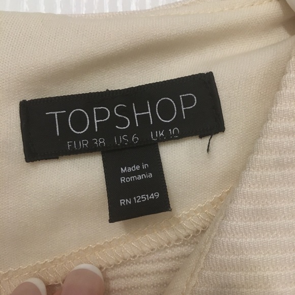 Nude Ribbed Cap Sleeve Top - Picture 3 of 3